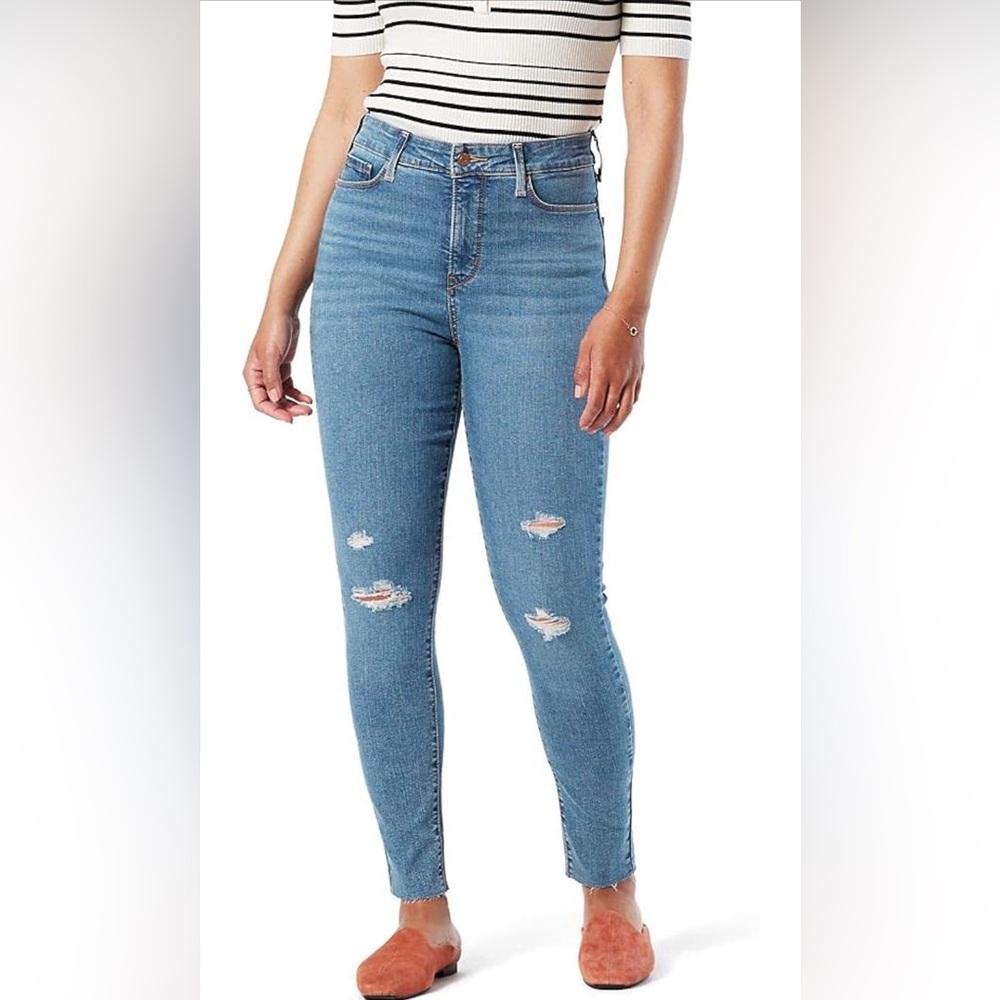 Levi Strauss & Co. (Signature) Gold Label Women's High Rise Skinny Jeans size 8
